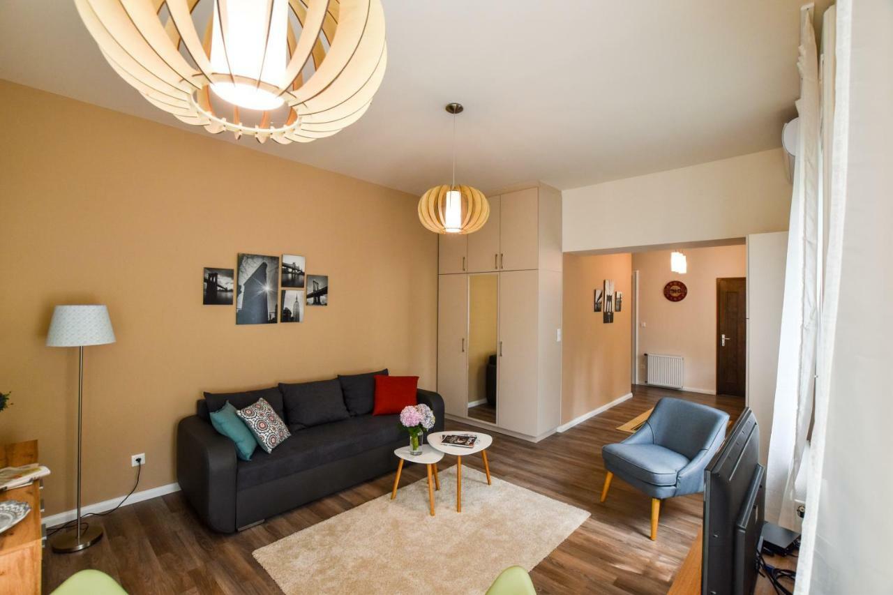 Christine Apartment Close To The Buda Castle Budapeste Exterior foto