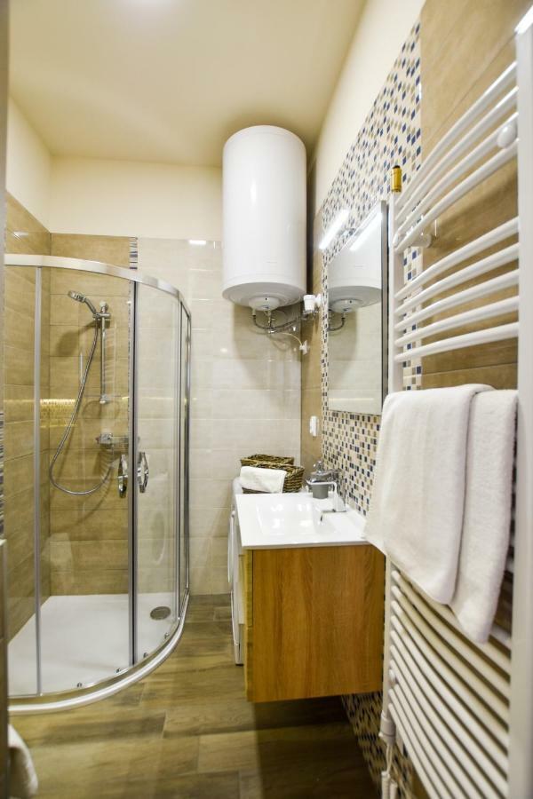 Christine Apartment Close To The Buda Castle Budapeste Exterior foto